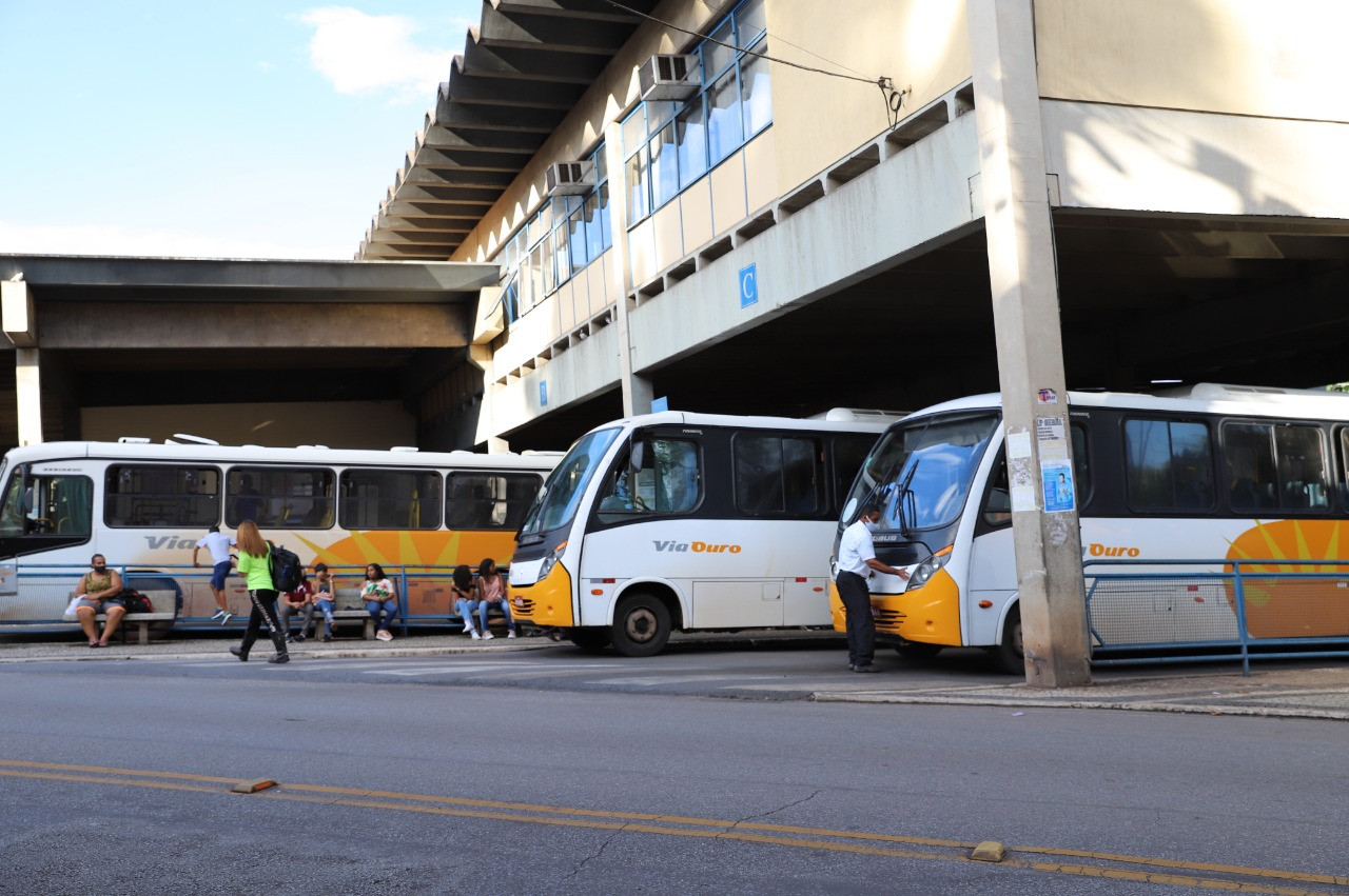 Iniciativa conjunta da Prefeitura e da Câmara Municipal pretende reduzir em até 2/3 os preços praticados hoje, em todas as linhas da Via Ouro, empresa concessionária do serviço