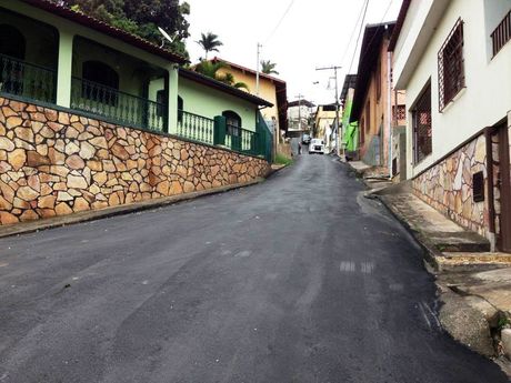 Além desses bairros, mais 11 regiões também receberam asfalto novo