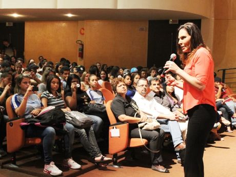 Evento fez parte da Semana da Juventude, que conta com atividades até o dia 27/10